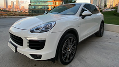 Porsche-Cayanne1.png