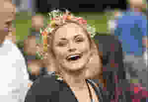 floral headbands at shropshire festival rock and bowl