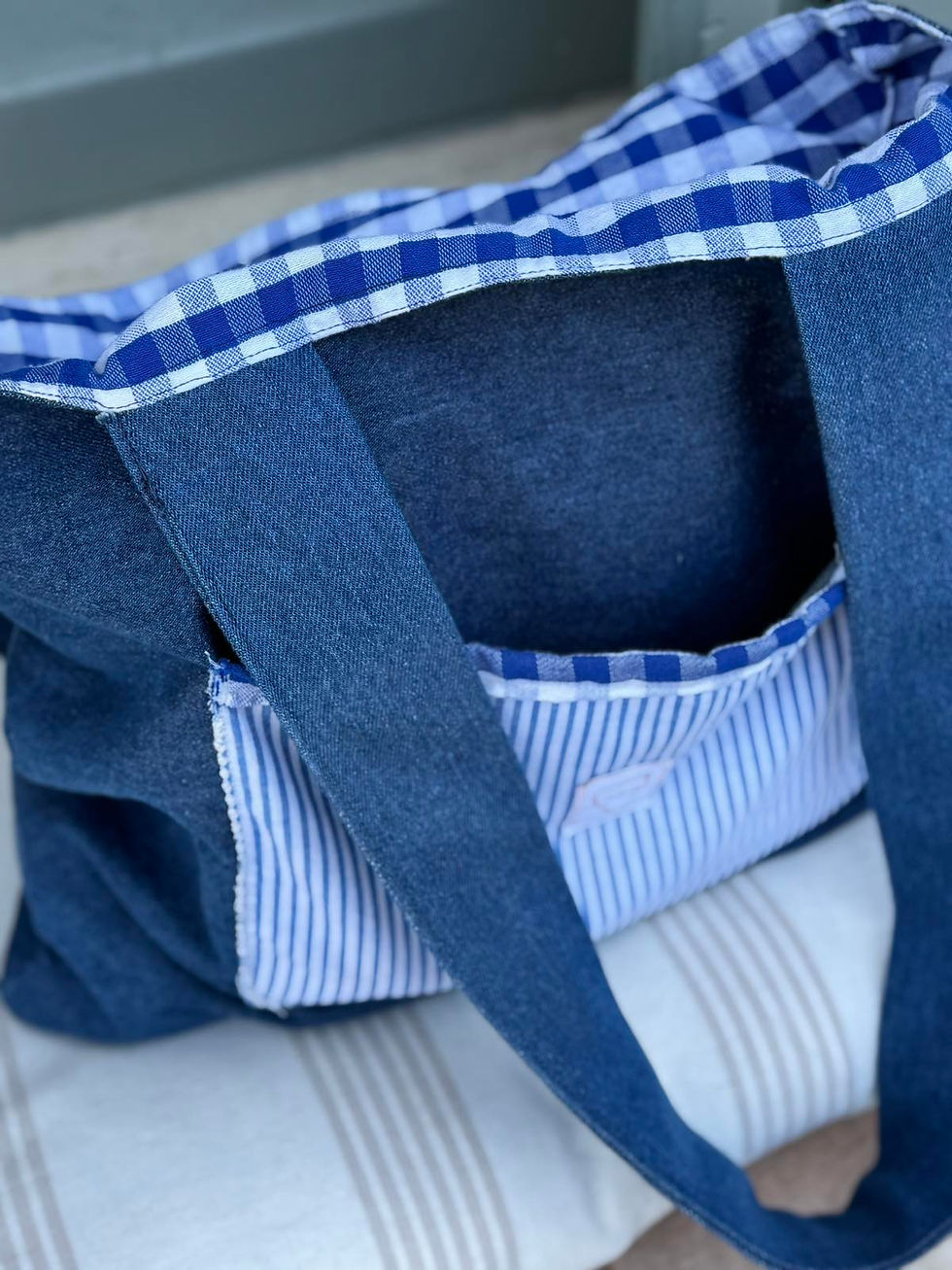Μικρογραφία: "ALEX"  tote bag with striped pocket