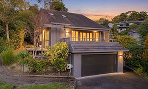 Nish Jadav & Charlotte Goudge - East Coast Bays, Murrays Bay, Mairangi Bay & Rothesay Bay real estate agents