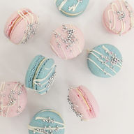 Raspberry Macaroons