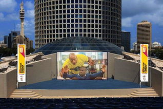 רשת "גלובוס מקס" פותחת קולנוע פופ-אפ באמפי תיאטרון על גג קניון עזריאלי בת"א