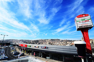 רוצו לפסטיבל הסנדלים במתחם עופר סנטר נצרת עילית