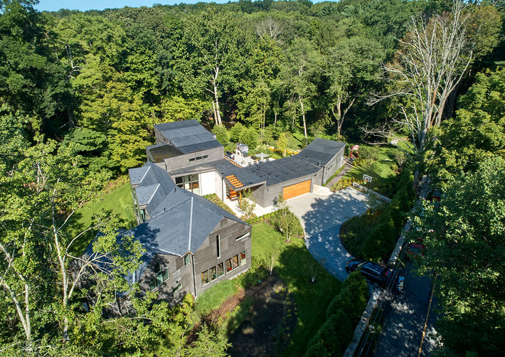 A CONNECTICUT HOME ANNOUNCED AS A RUNNER UP FOR THE IDA AWARDS!