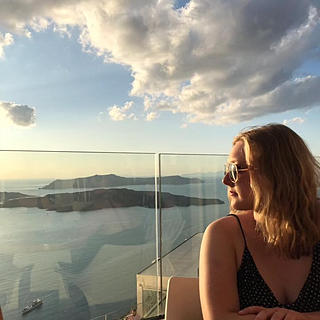 Writer: Kelly Holmin