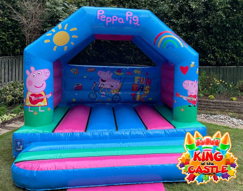 Peppa Pig Bouncy Castle Hire in Dunfermline, Glenrothes and Kirkcaldy plus Clackmannanshire, LaPeppa Pig Bouncy Castle Hire in Dunfermline, Glenrothes and Kirkcaldy plus Clackmannanshire, Larbert and Kinrossrbert and Kinross