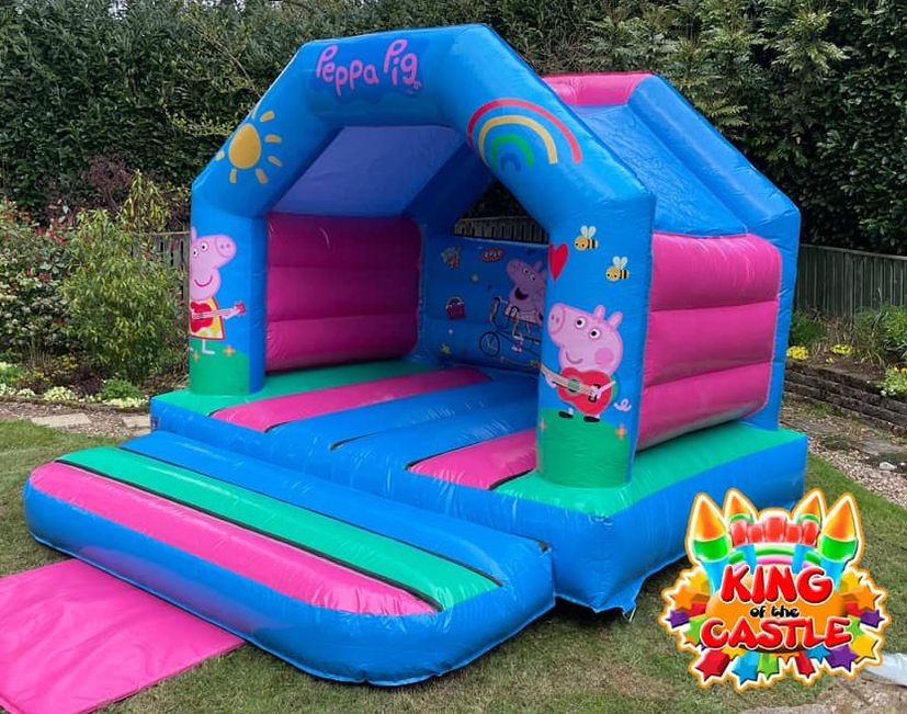 Peppa Pig Bouncy Castle Hire in Dunfermline, Glenrothes and Kirkcaldy plus Clackmannanshire, Larbert and Kinross