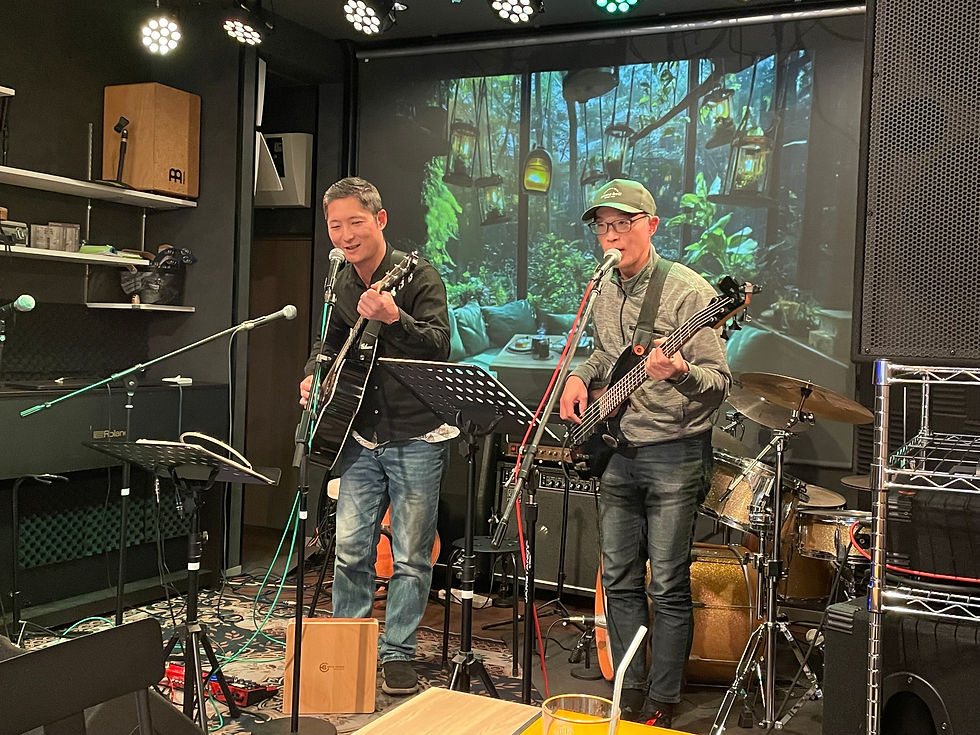 ベースとウクレレとボーカルのゲストさん