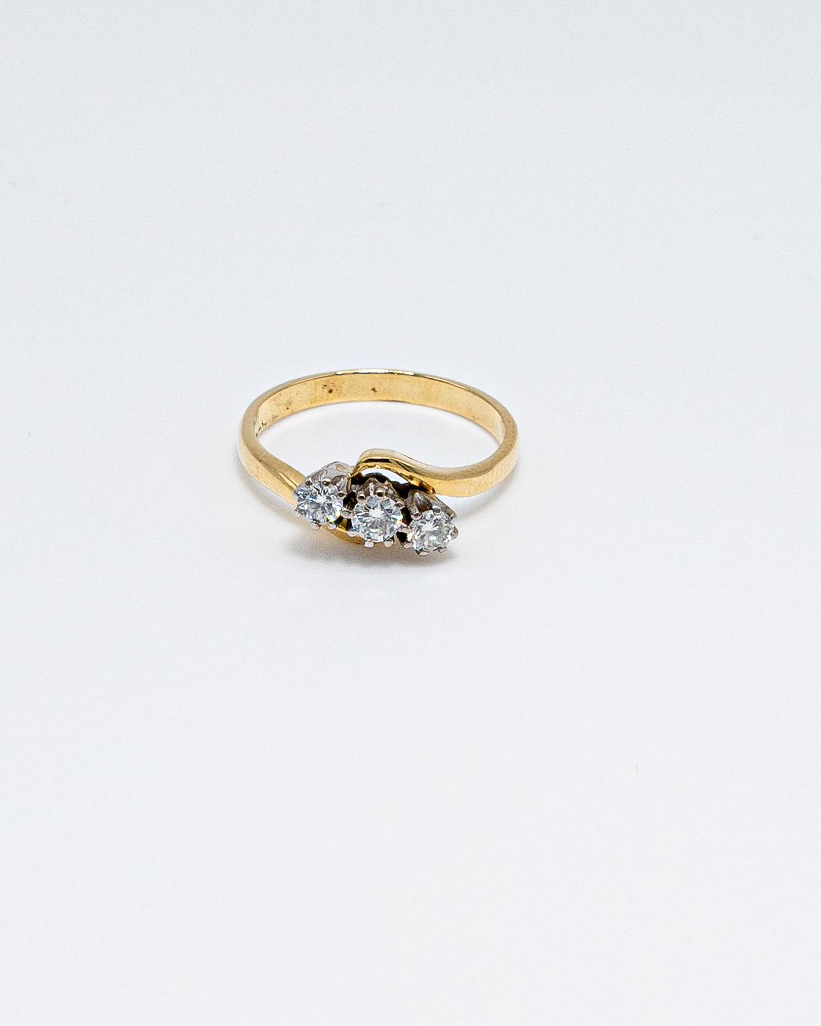 18ct Gold Diamond Ring