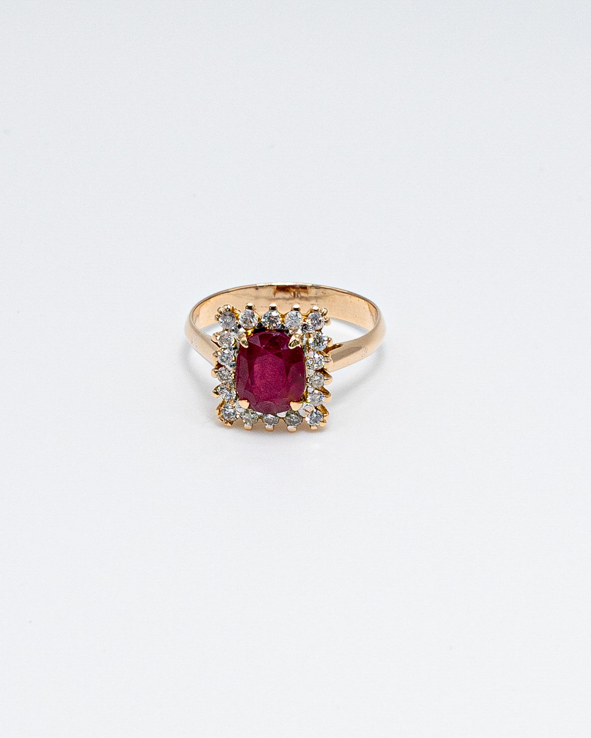 18ct Ruby & Diamond Ring