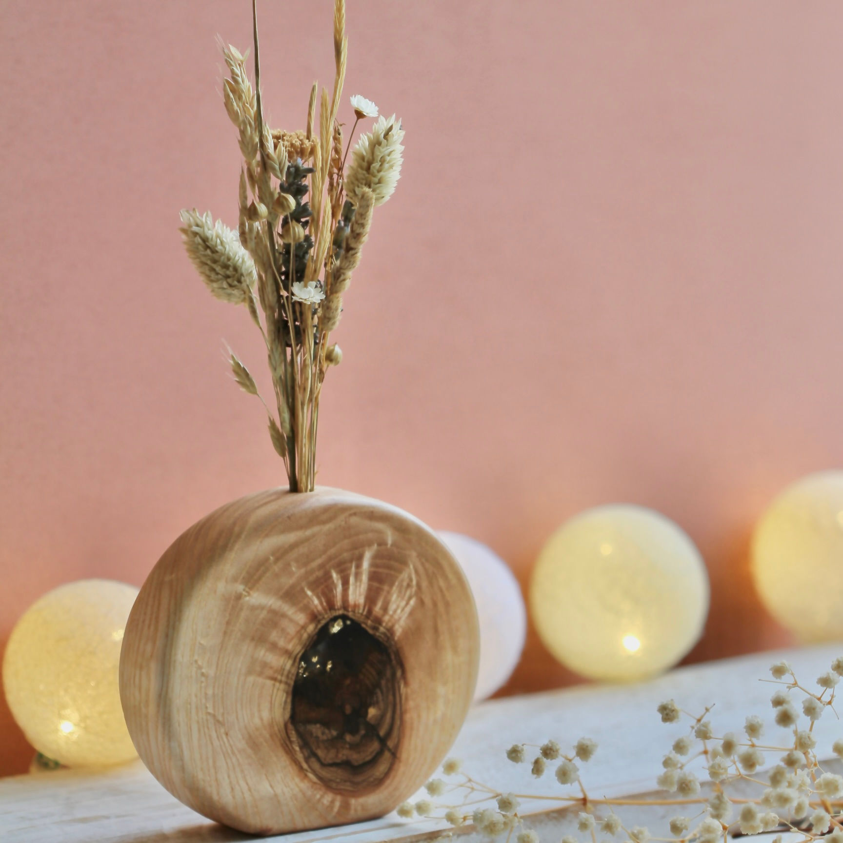 Soliflore en châtaignier massif – nœud résiné & feuilles d’or