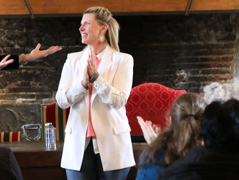 Démonstration publique de médiumnité Jacqueline Comte