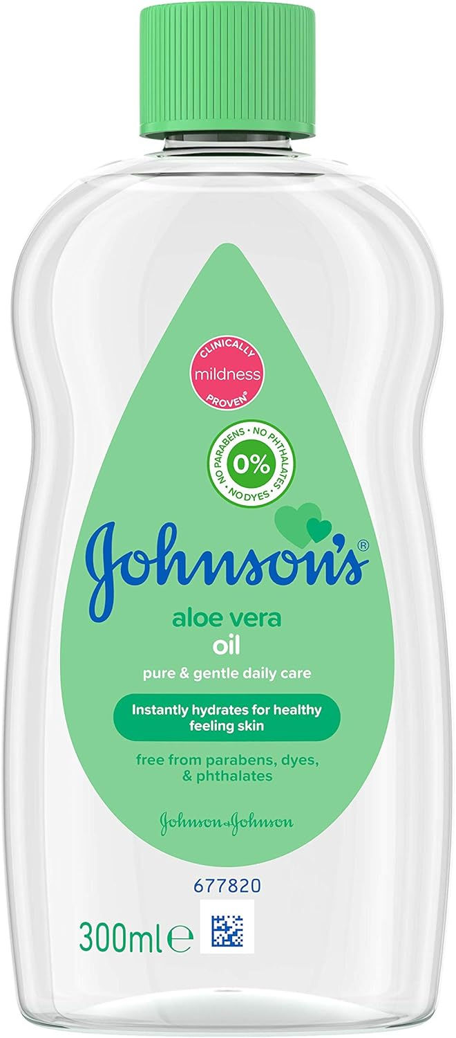 JOHNSON'S Aloe Vera Baby Oil 300ml – Leaves Skin Soft and Smooth – Ideal for De
