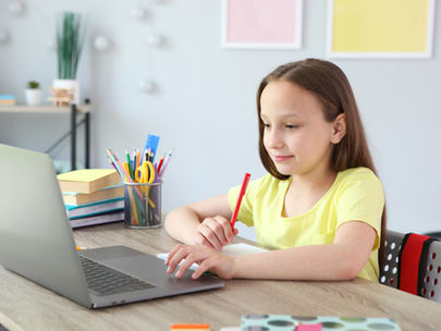 Educación a distancia: reduciendo la desigualdad educativa paso a paso