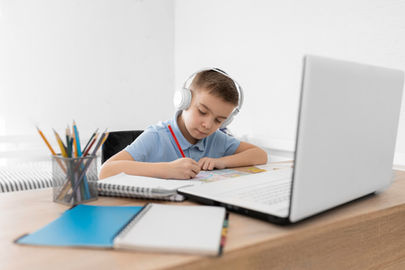 ¿Buscas un colegio en línea? Estamos seguros que Escuela en línea N°1 es tu mejor opción