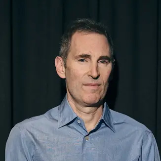 Amazon halts hiring of new staff