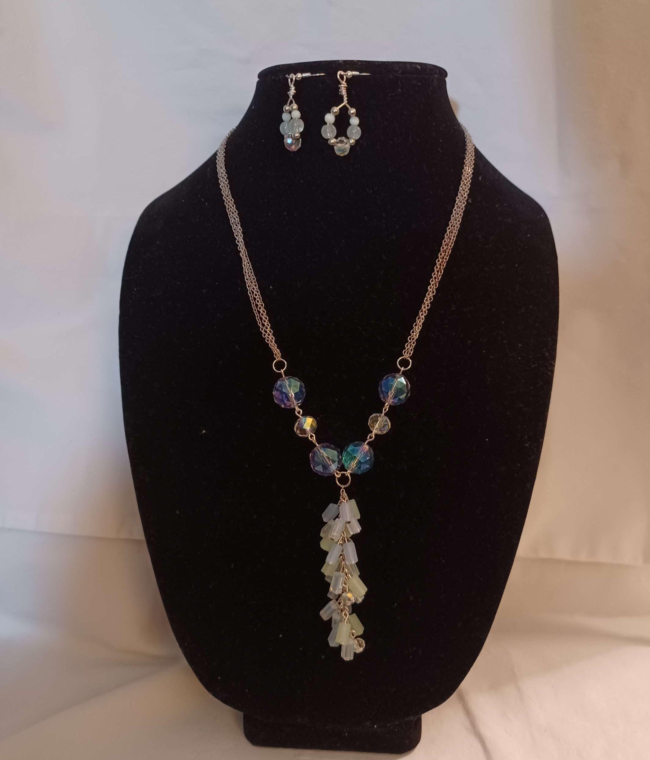 Necklace and Earrings set