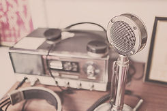 microphone-2627991_1920.jpeg