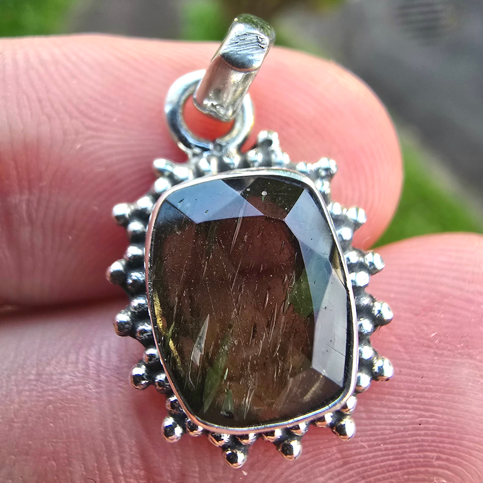 Thumbnail: Faceted Moldavite Pendant