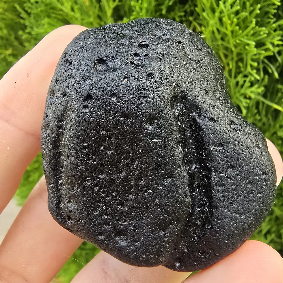 Thumbnail: Philippinite tektite 66.77g