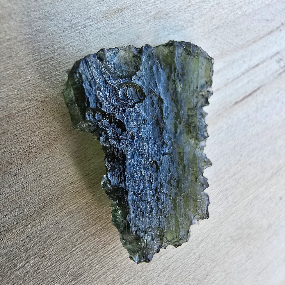 Thumbnail: Rough green moldavite bundle