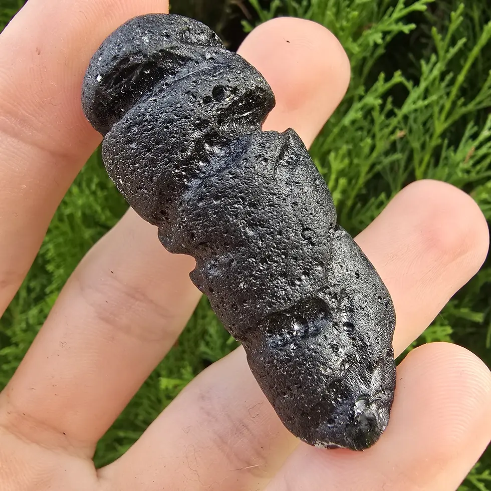 Thumbnail: Philippinite tektite 32.66g