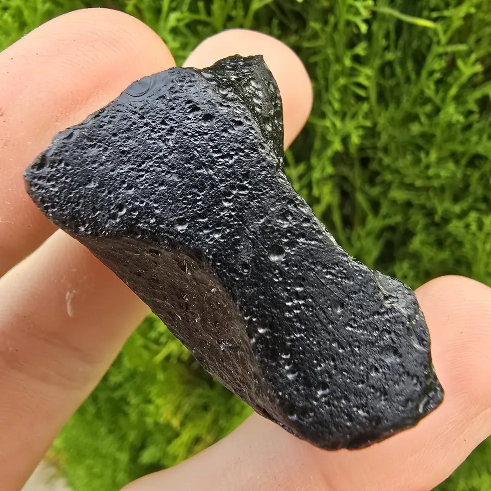 Thumbnail: Philippinite tektite 27.08g