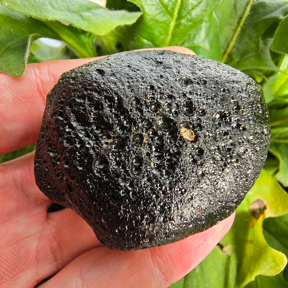 Thumbnail: Philippinite tektite 87.34g