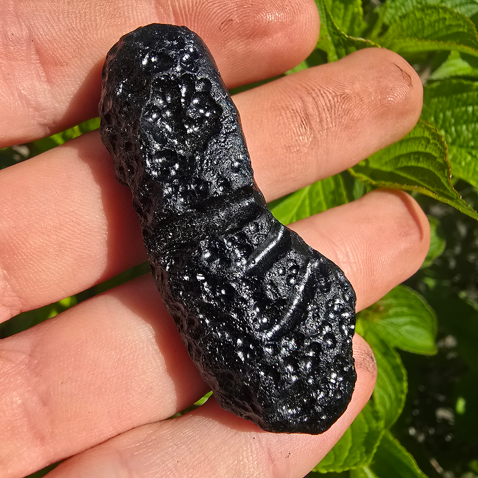 Thumbnail: Vietnam Indochinite Tektite 21.12g