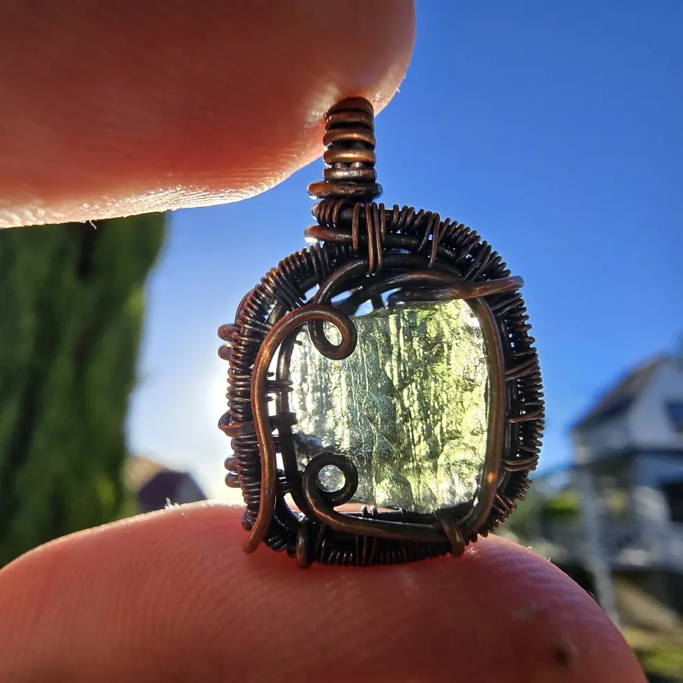 Moldavite Pendant 0.89g