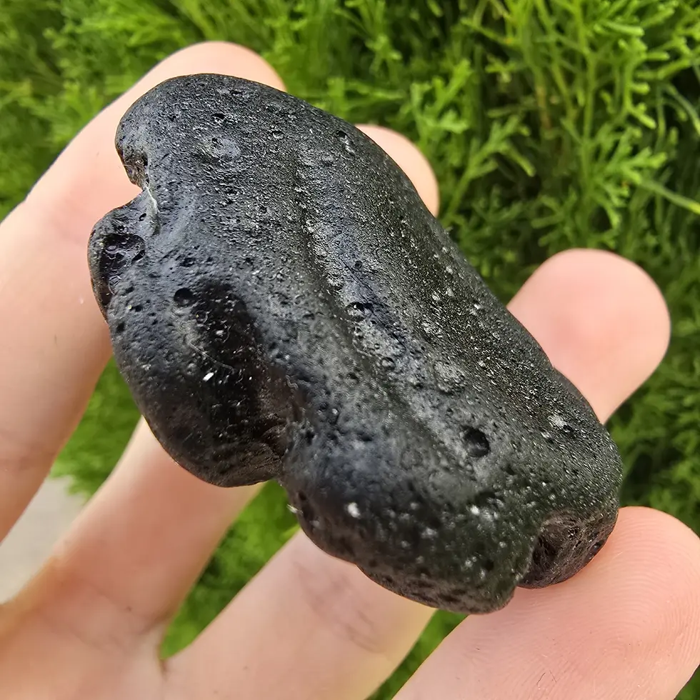 Thumbnail: Philippinite tektite 66.77g