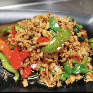 E12. Spicy Basil (Choice of Meat)