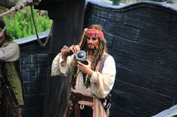 北を指さないコンパス