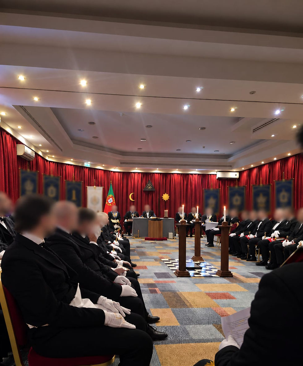 Sessão da Grande Loja Nacional Portuguesa realizada em Lisboa, com mais de uma centena de Irmãos.