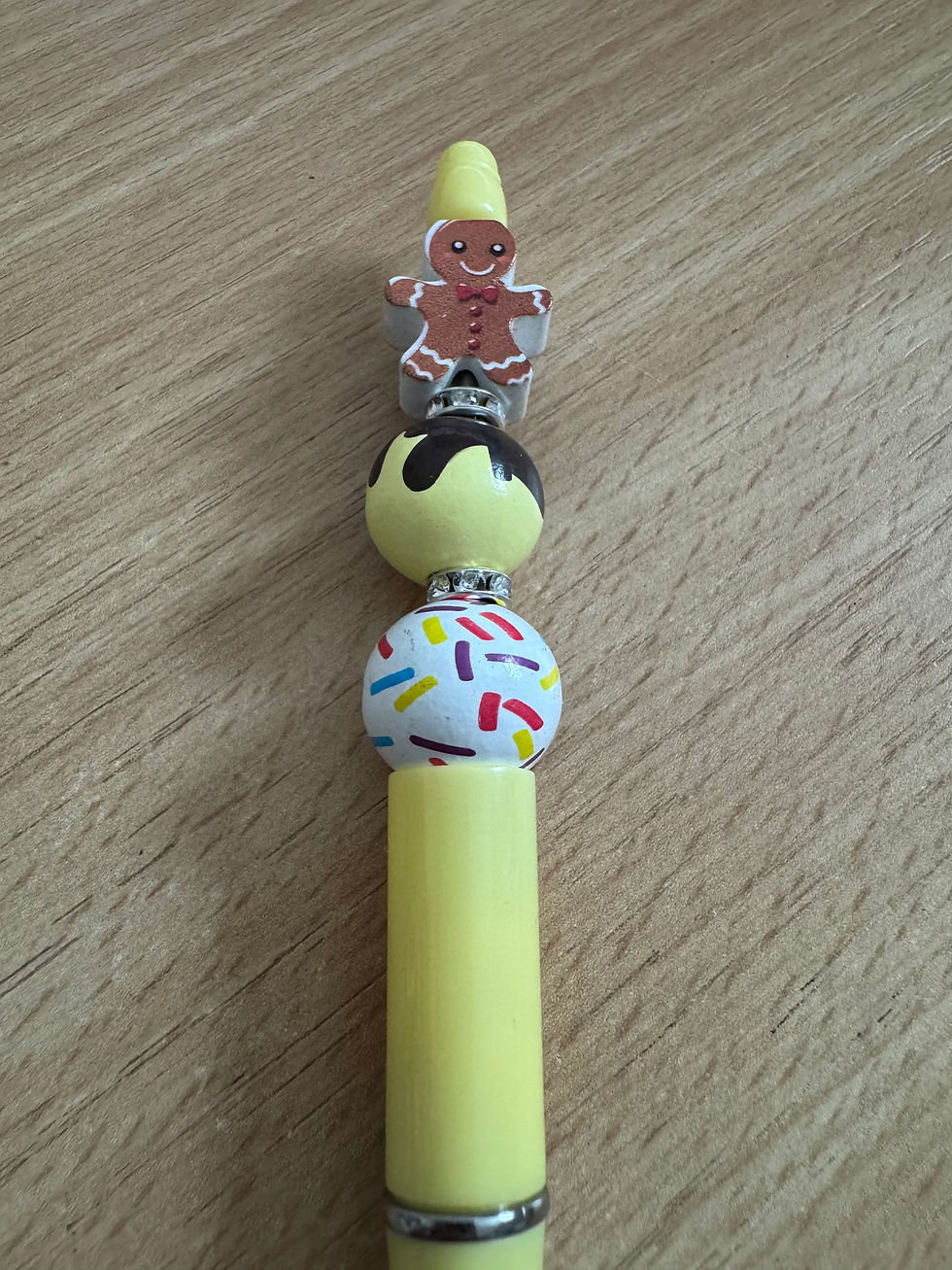 Yellow gingerbread beaded pen