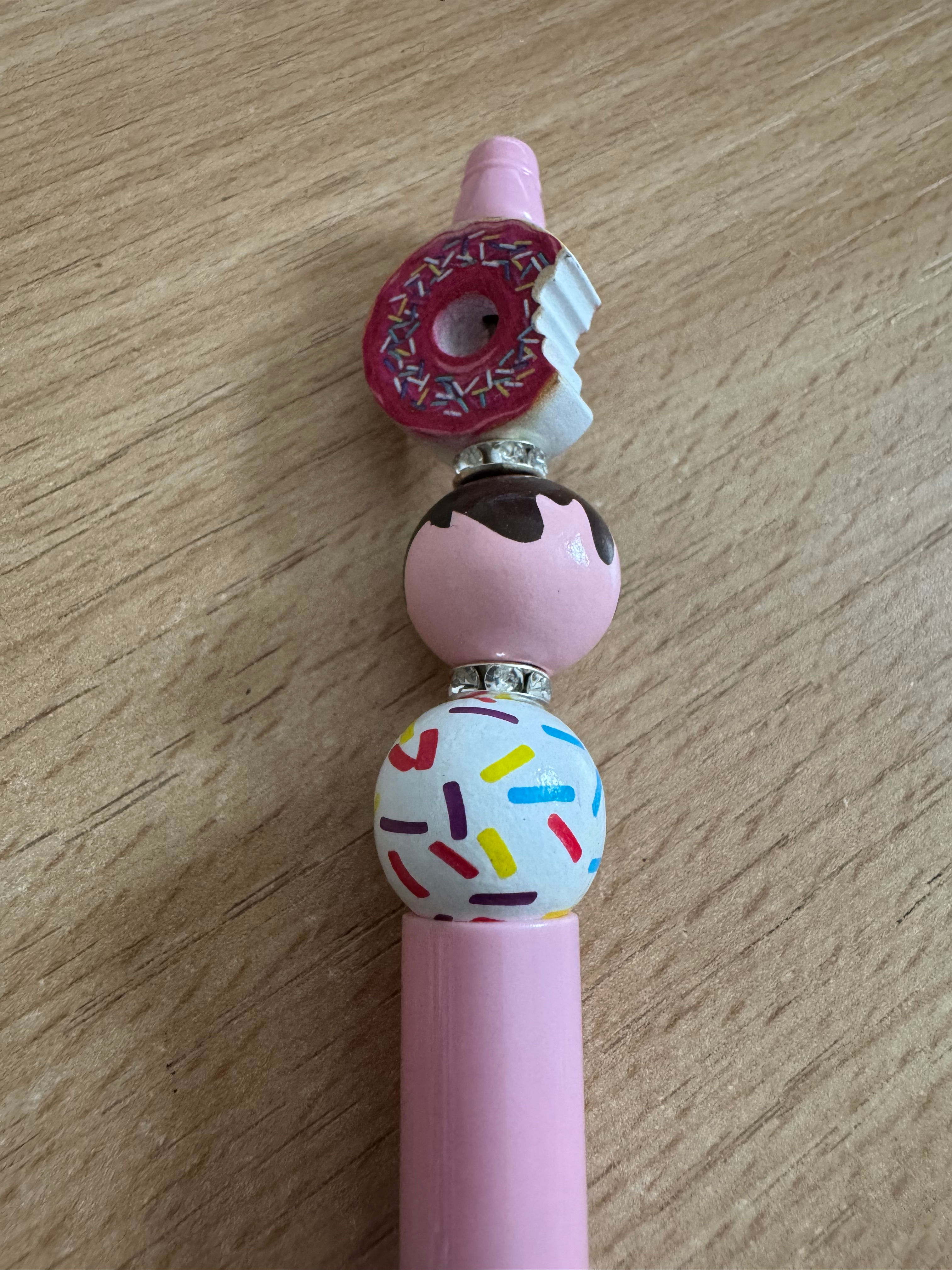 Pink donut beaded pen
