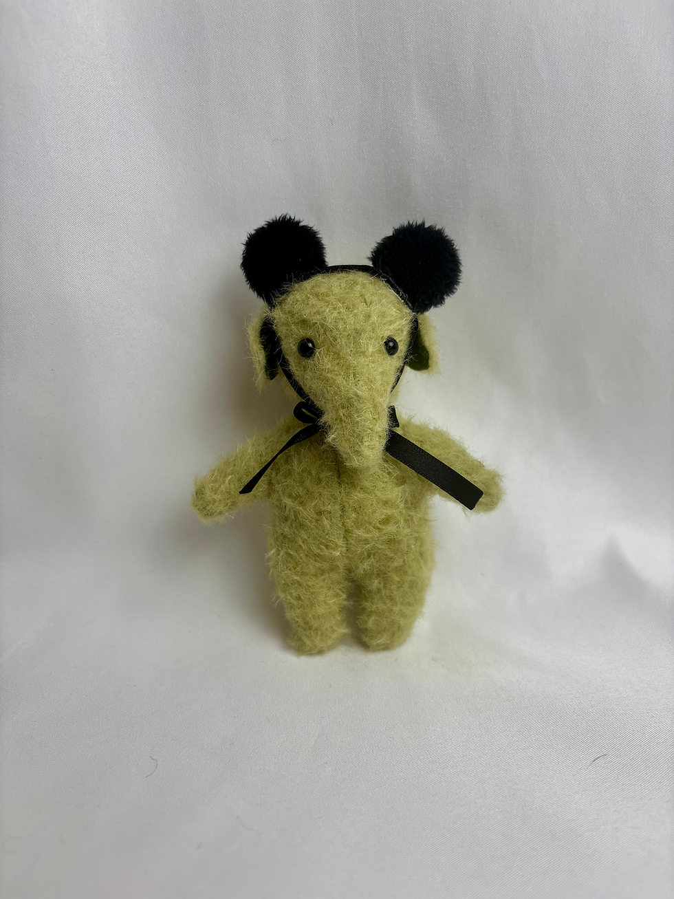 Thumbnail: Peter the Elephant