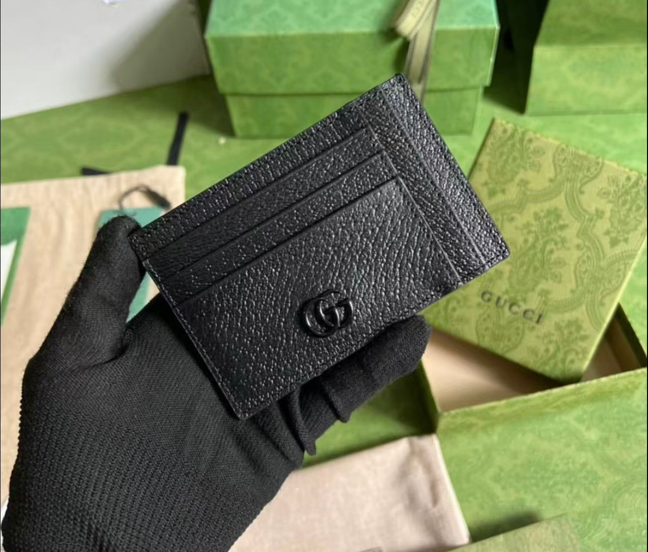 Gucci Men's card holder