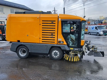 🚛💨 Møt RAVO R5e – Fremtidens feiemaskin er elektrisk! ⚡🌱