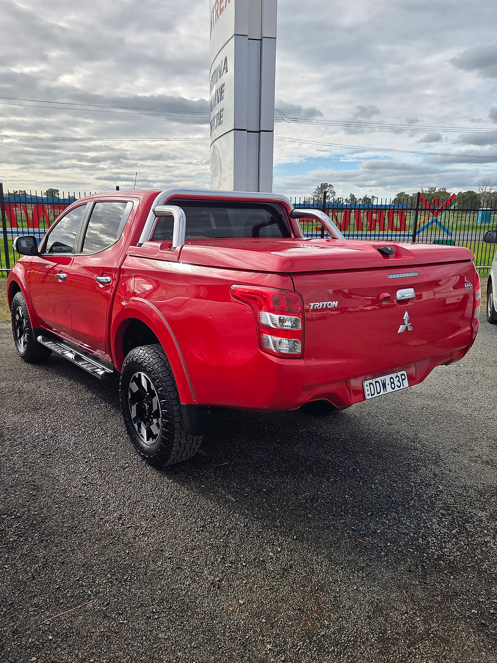 Thumbnail: 2016 Mitsubishi Triton GLXR