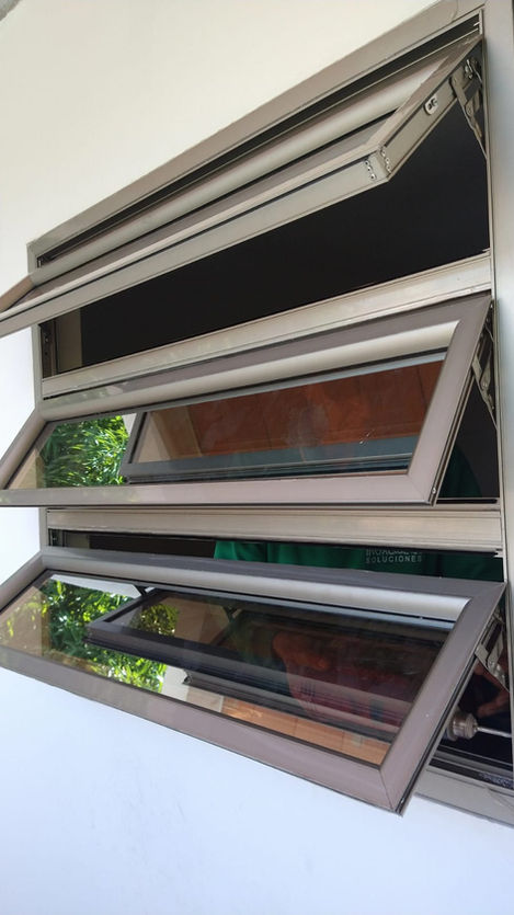 catalogo ventana proyectante