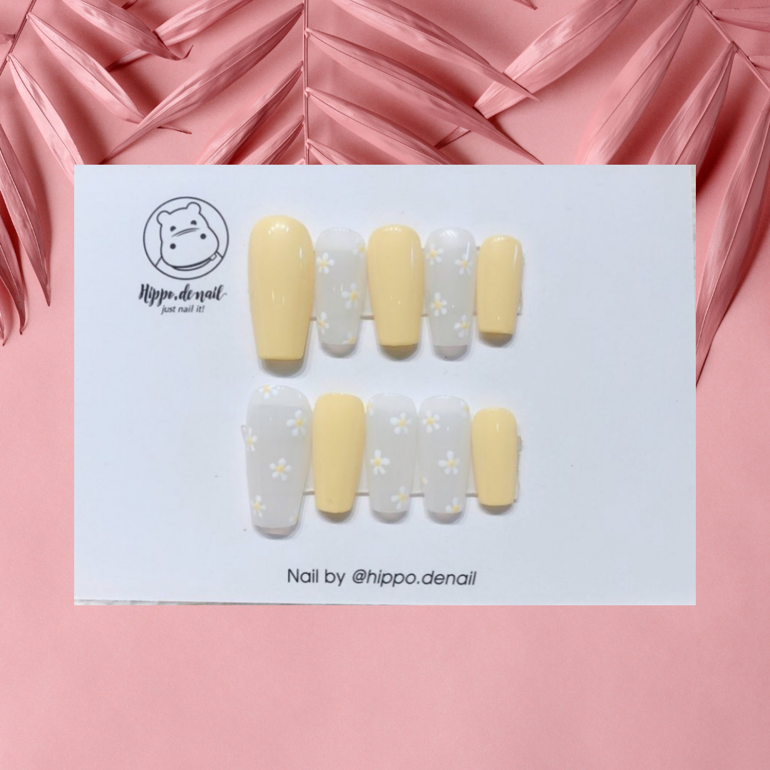 Daisy Nail Box