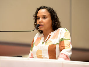 Deputada Ana Paula Siqueira aprova projetos que garantem direitos e oportunidades