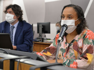 Ana Paula Siqueira defende suspensão de edital que ameaça catadores e política de resíduos sólidos