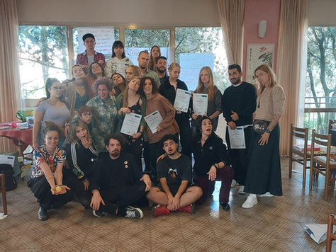 Changing Stages: Empowering Youth Participation Through Participatory Theatre -İtalya