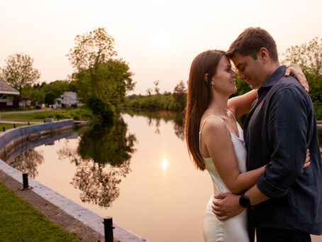 Merrickville Engagement ~ Small Town Perfection