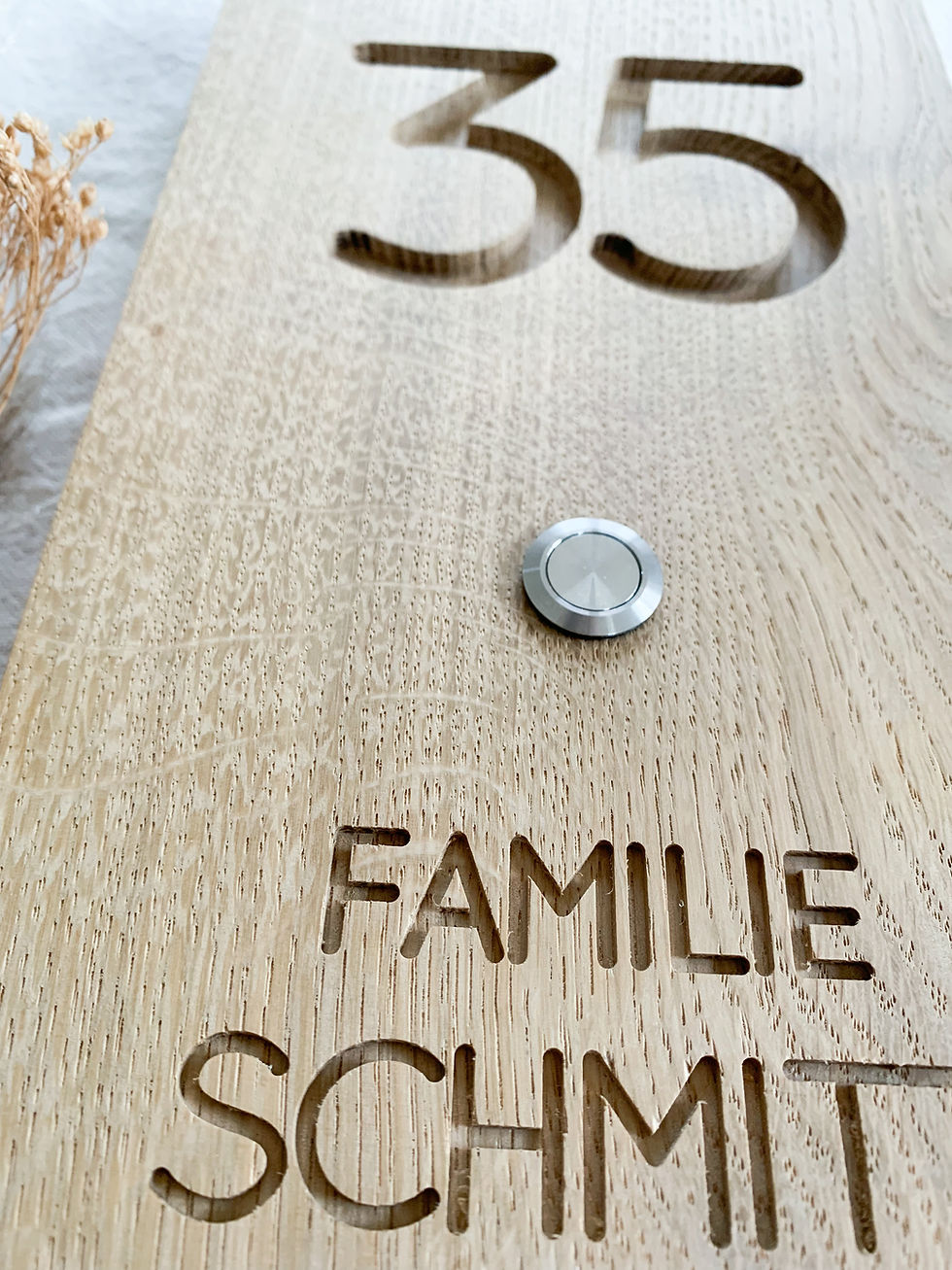 Miniaturbild: Klingelschild gefräst