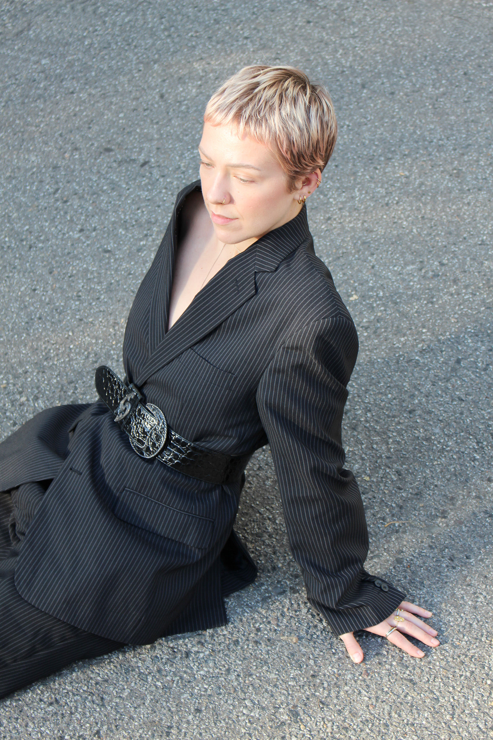 BLACK STRIPPED OVERSIZED TWO PIECE SUIT