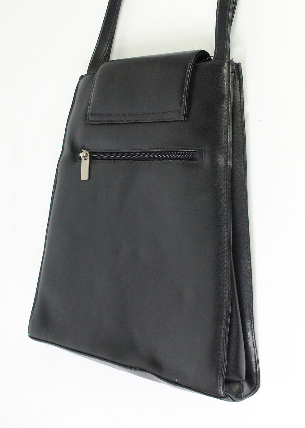 Thumbnail: BLACK LEATHER TRAPEZE SHAPE ARM BAG WITH METALL CLAM