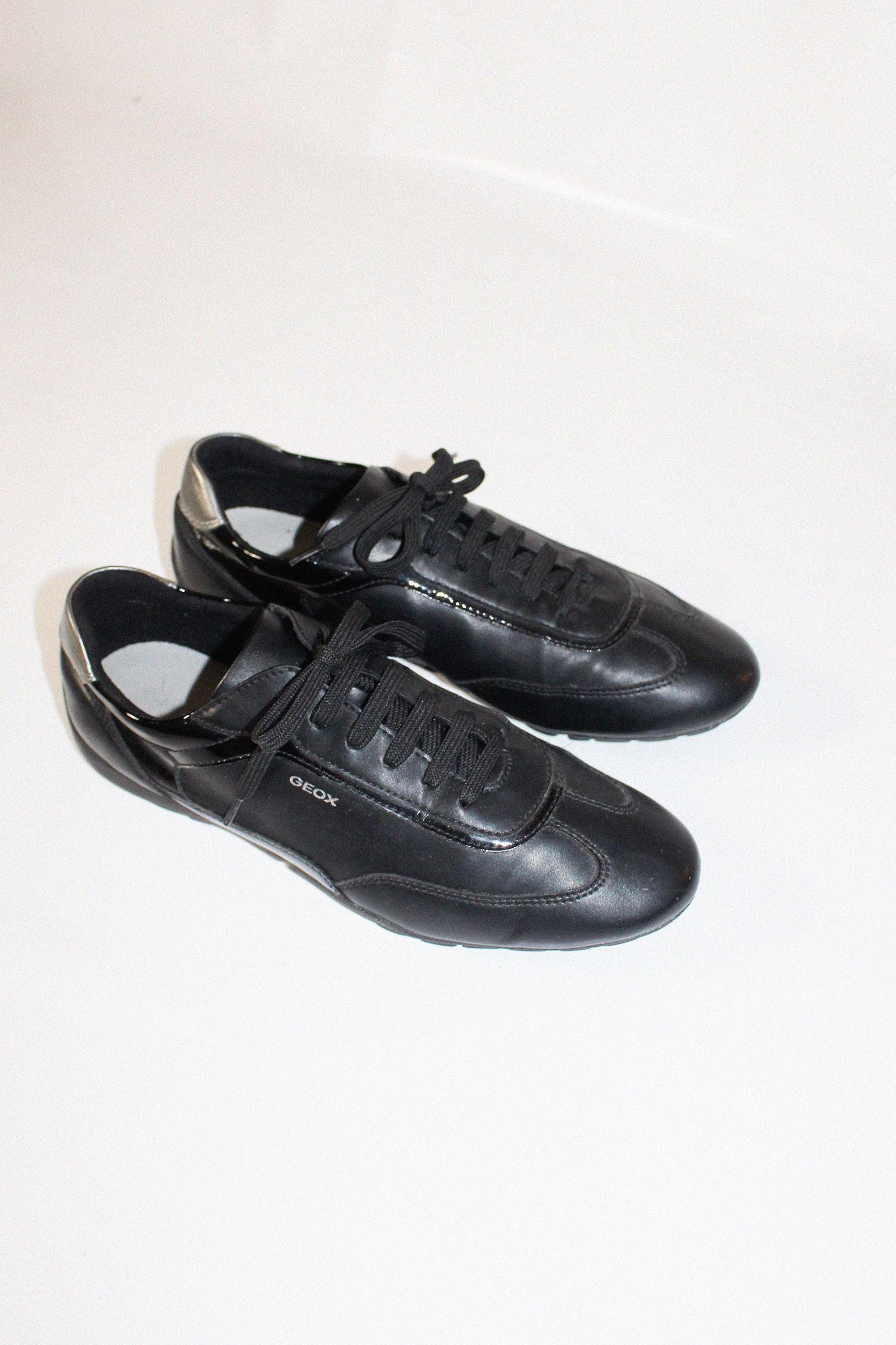 GEOX BLACK BASIC SNEAKERS size 38